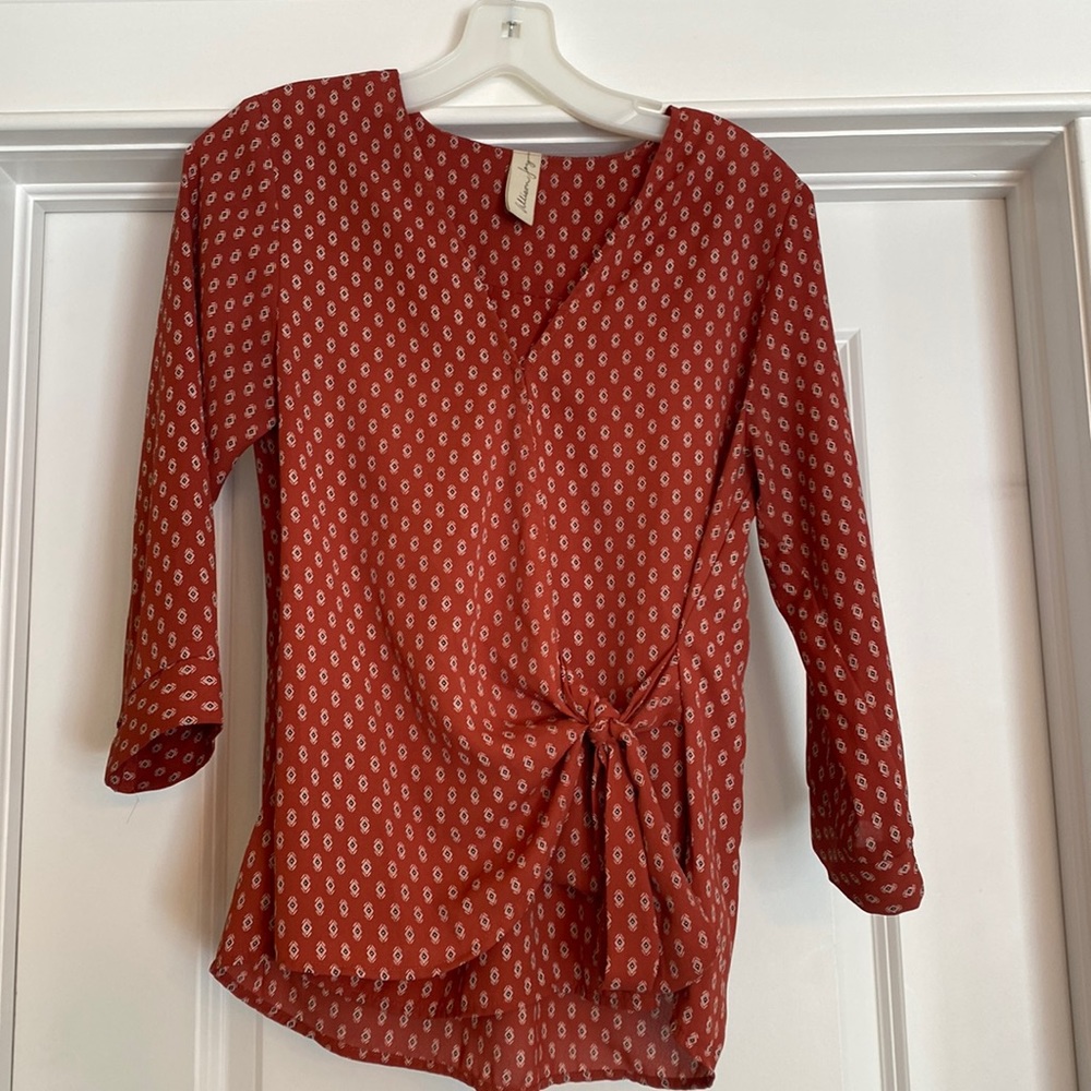 Evereve Allison Joy Terracotta Geometric Wrap Top, XS, EUC